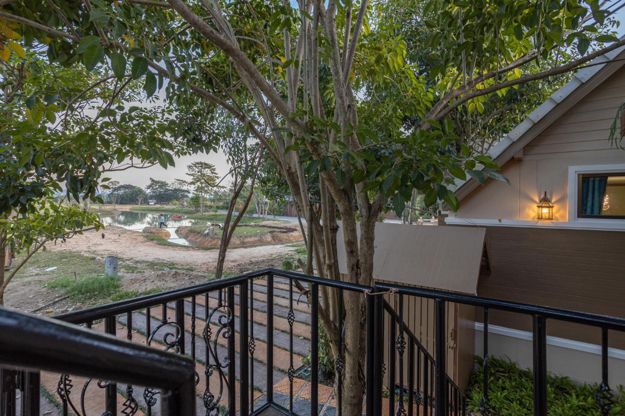 Mana-An Lake Hill Resort มานาอันเลคฮิลล์รีสอร์ต Chiang Mai Exterior photo
